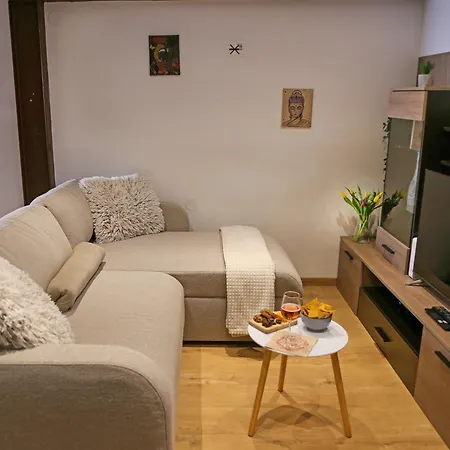 Stylish Loft Flat In The Heart Of شقة