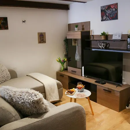 Stylish Loft Flat In The Heart Of شقة بودابست