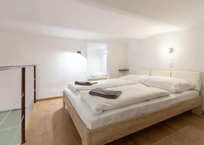 Stylish Loft Flat In The Heart Of Apartament Budapesta